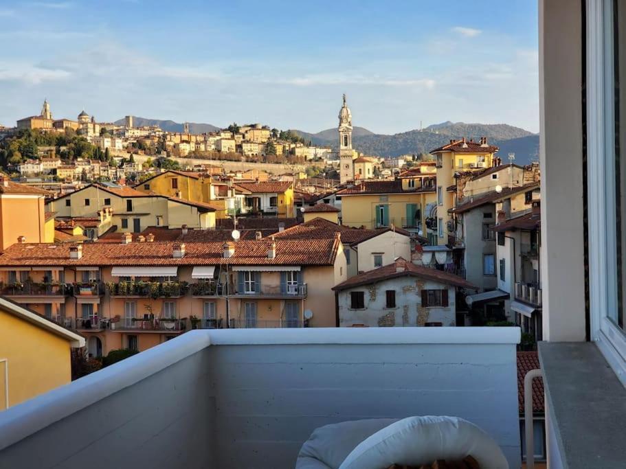 "La Me Ca" Intero Appartamento In Centro Con Vista Sui Colli Bérgamo Exterior foto